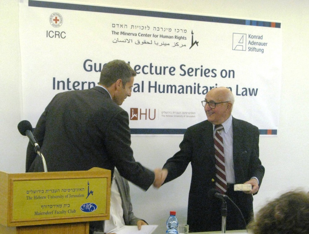 (All photos by Douglas Guthrie)